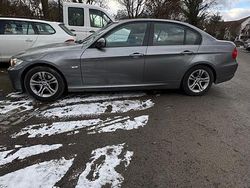 Grau Gebraucht 2009 BMW 318 Limousine | 3.300 € (Guter Preis)