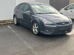 Schwarz Gebraucht 2007 Ford Focus Titanium Limousine | 890 € (Guter Preis)