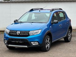 Blau Gebraucht 2018 Dacia Sandero Celebration Limousine | 7.499 € (Fairer Preis)