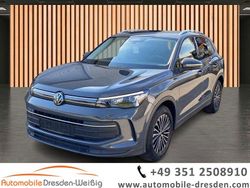 Grau Gebraucht 2024 VW Tiguan Life SUV | 31.980 € (Fairer Preis)