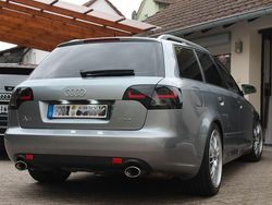 Silber Gebraucht 2006 Audi A4 Kombi | 8.500 €