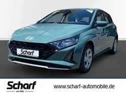 Gruen Neu 2025 Hyundai i20 Select Kleinwagen | 20.590 € (Fairer Preis)