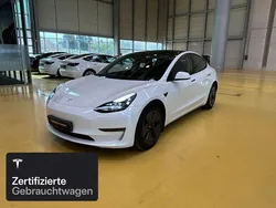 Pearl white multicoat Gebraucht 2021 Tesla Model 3 Long Range Limousine | 28.800 € (Fairer Preis)