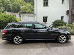 Schwarz Gebraucht 2015 Mercedes E220 Kombi | 12.800 € (Fairer Preis)