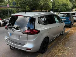 Grau Gebraucht 2013 Opel Zafira Van / Kleinbus | 4.300 € (Guter Preis)