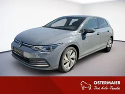 Mondsteingrau Gebraucht 2022 VW Golf VIII Style Limousine | 23.480 € (Guter Preis)