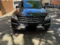 Schwarz Gebraucht 2011 Mercedes ML250 SUV | 17.999 € (Fairer Preis)