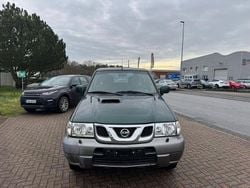 Grün Gebraucht 2003 Nissan Terrano Prestige SUV | 4.999 €