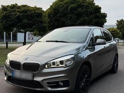 Gold Gebraucht 2017 BMW 220 Active Tourer Luxury Line Van / Kleinbus | 16.450 € (Guter Preis)