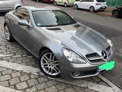 Grau Gebraucht 2009 Mercedes SLK200 Cabrio | 8.500 € (Fairer Preis)