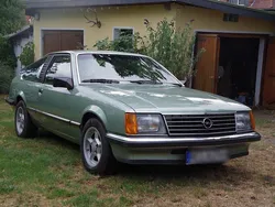 Grün Gebraucht 1982 Opel Senator Coupé | 16.500 €