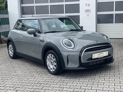 Grau Gebraucht 2021 Mini ONE Kleinwagen | 17.490 € (Fairer Preis)