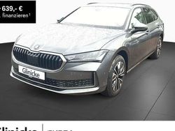 Grau Neu 2025 Skoda Superb Selection Kombi | 46.190 € (Etwas zu teuer)