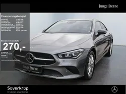 Grau Gebraucht 2022 Mercedes CLA200 Progressive Coupé | 31.880 € (Guter Preis)