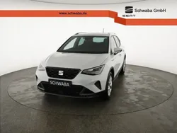 Weiß Gebraucht 2024 Seat Arona FR-Line SUV | 19.610 € (Guter Preis)