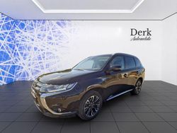Schwarz Gebraucht 2017 Mitsubishi Outlander P-HEV Top SUV | 13.949 € (Etwas zu teuer)