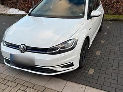 Weiß Gebraucht 2019 VW Golf VII Limousine | 15.900 € (Fairer Preis)