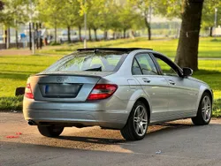 Silber Gebraucht 2008 Mercedes 220 Limousine | 4.500 €