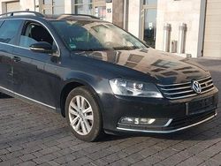 Schwarz Gebraucht 2011 VW Passat Kombi | 4.899 € (Superpreis)