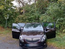 Braun Gebraucht 2014 Opel Zafira Tourer Style Van / Kleinbus | 12.000 € (Teuer)