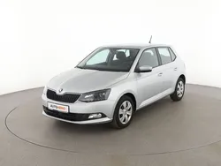 Silber Gebraucht 2015 Skoda Fabia Ambition Limousine | 8.220 € (Fairer Preis)