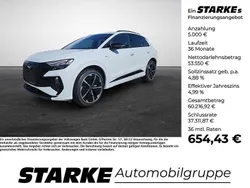 Weiß (gletscherweiß metallic) Gebraucht 2024 Audi Q4 e-tron S-Line SUV | 58.550 €