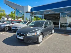 Grau Gebraucht 2009 Volvo V50 Kinetic Kombi | 3.990 € (Fairer Preis)