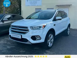 Weiß Gebraucht 2017 Ford Kuga Titanium SUV | 10.999 € (Guter Preis)