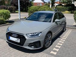 Grau Gebraucht 2020 Audi A4 S-Line Kombi | 25.900 € (Fairer Preis)