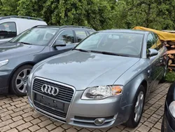 Grau Gebraucht 2005 Audi A4 Limousine | 2.750 € (Guter Preis)