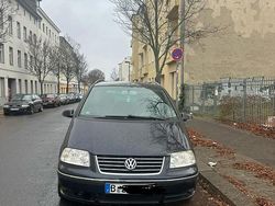 Schwarz Gebraucht 2007 VW Sharan Van / Kleinbus | 3.300 € (Etwas zu teuer)