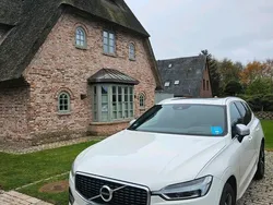 Weiß Gebraucht 2018 Volvo XC60 R-Design SUV | 30.999 € (Etwas zu teuer)