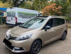 Gold Gebraucht 2014 Renault Grand Scénic Bose Edition Van / Kleinbus | 6.999 € (Etwas zu teuer)