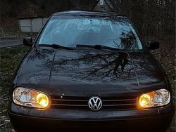 Schwarz Gebraucht 2001 VW Golf IV Limousine | 1.500 € (Teuer)