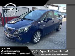 Royal blau (s2) Gebraucht 2015 Opel Zafira Tourer Van / Kleinbus | 5.800 € (Guter Preis)