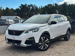 Weiß Gebraucht 2019 Peugeot 5008 Van / Kleinbus | 15.900 € (Fairer Preis)
