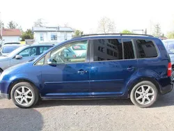Blau Gebraucht 2005 VW Touran Highline Van / Kleinbus | 1.980 € (Guter Preis)