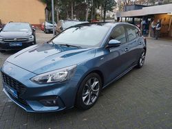 Blau Gebraucht 2019 Ford Focus ST-Line Limousine | 13.490 € (Fairer Preis)