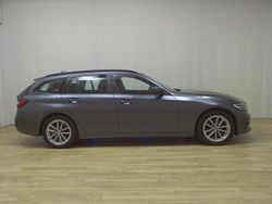 Grau Gebraucht 2021 BMW 320 Advantage Kombi | 17.980 € (Superpreis)
