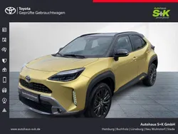 Warm gold metallic (gold) Gebraucht 2023 Toyota Yaris Hybrid Advance Kleinwagen | 26.480 € (Fairer Preis)