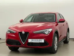 Rosso alfa Gebraucht 2017 Alfa Romeo Stelvio Super SUV | 22.480 € (Fairer Preis)