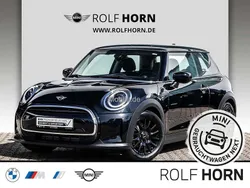 Schwarz Gebraucht 2022 Mini ONE Classic Kleinwagen | 22.220 € (Fairer Preis)