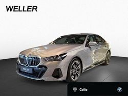 Oxid grey ii (schwarz) Gebraucht 2024 BMW 540 Shadowline Limousine | 63.950 €