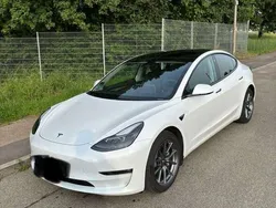 Weiß Gebraucht 2022 Tesla Model 3 Limousine | 29.999 € (Fairer Preis)