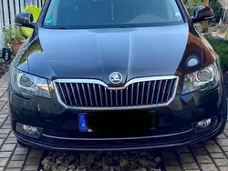 Braun Gebraucht 2014 Skoda Superb Kombi | 9.000 € (Fairer Preis)