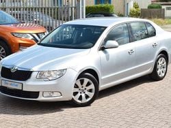Silber Gebraucht 2008 Skoda Superb Ambition Limousine | 4.490 € (Superpreis)
