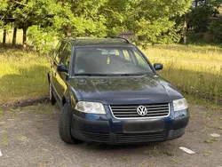 Blau Gebraucht 2002 VW Passat Kombi | 500 € (Guter Preis)