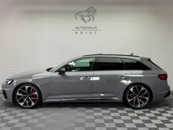 Grau Gebraucht 2021 Audi RS4 Sport Limousine | 60.000 € (Superpreis)