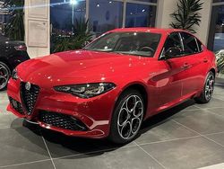 Rot Neu 2025 Alfa Romeo Giulia Veloce Limousine | 56.490 € (Etwas zu teuer)