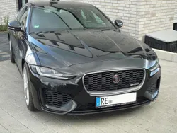 Schwarz Gebraucht 2020 Jaguar XE R-Dynamic Limousine | 25.849 € (Fairer Preis)